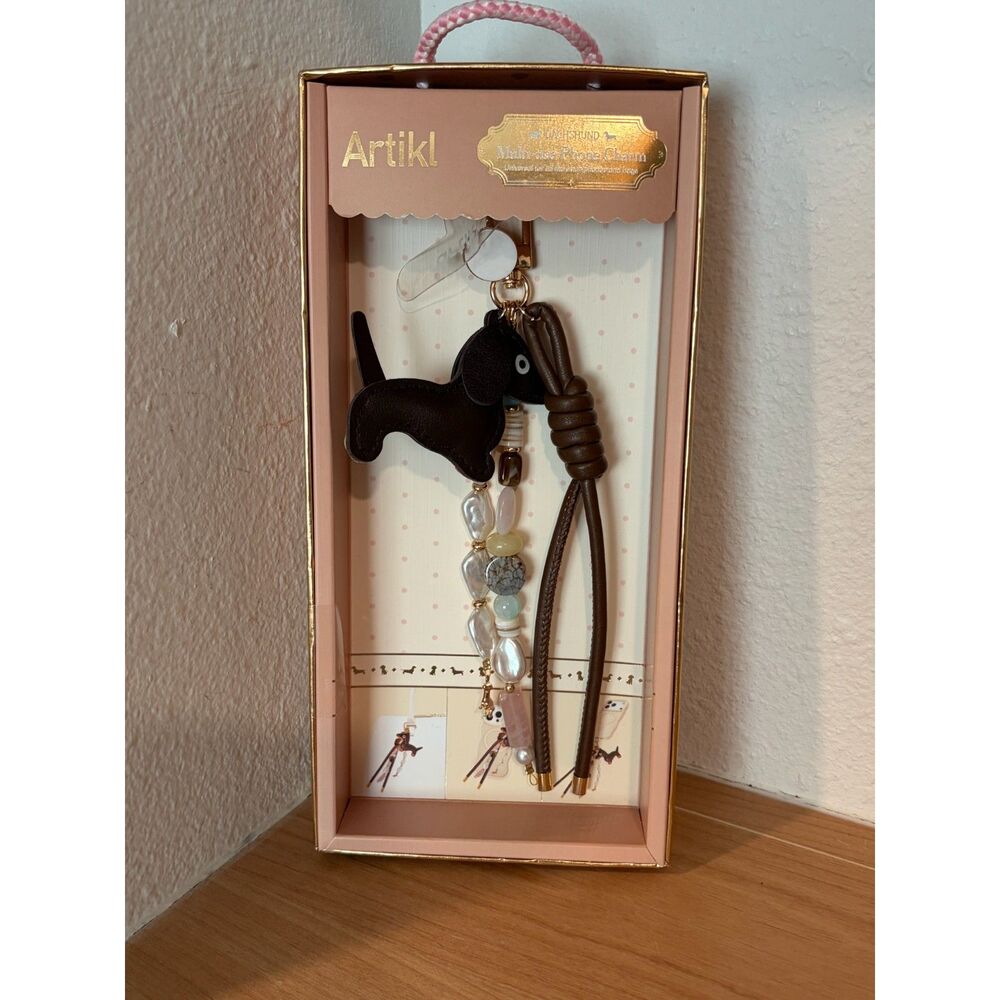 Artikl Dachshund Multi-Use Phone Charm Wristlet Strap NIB